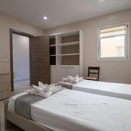 דירה 4br With Wifi, Ac And Comfy Beds By 360 Estates Għajnsielem